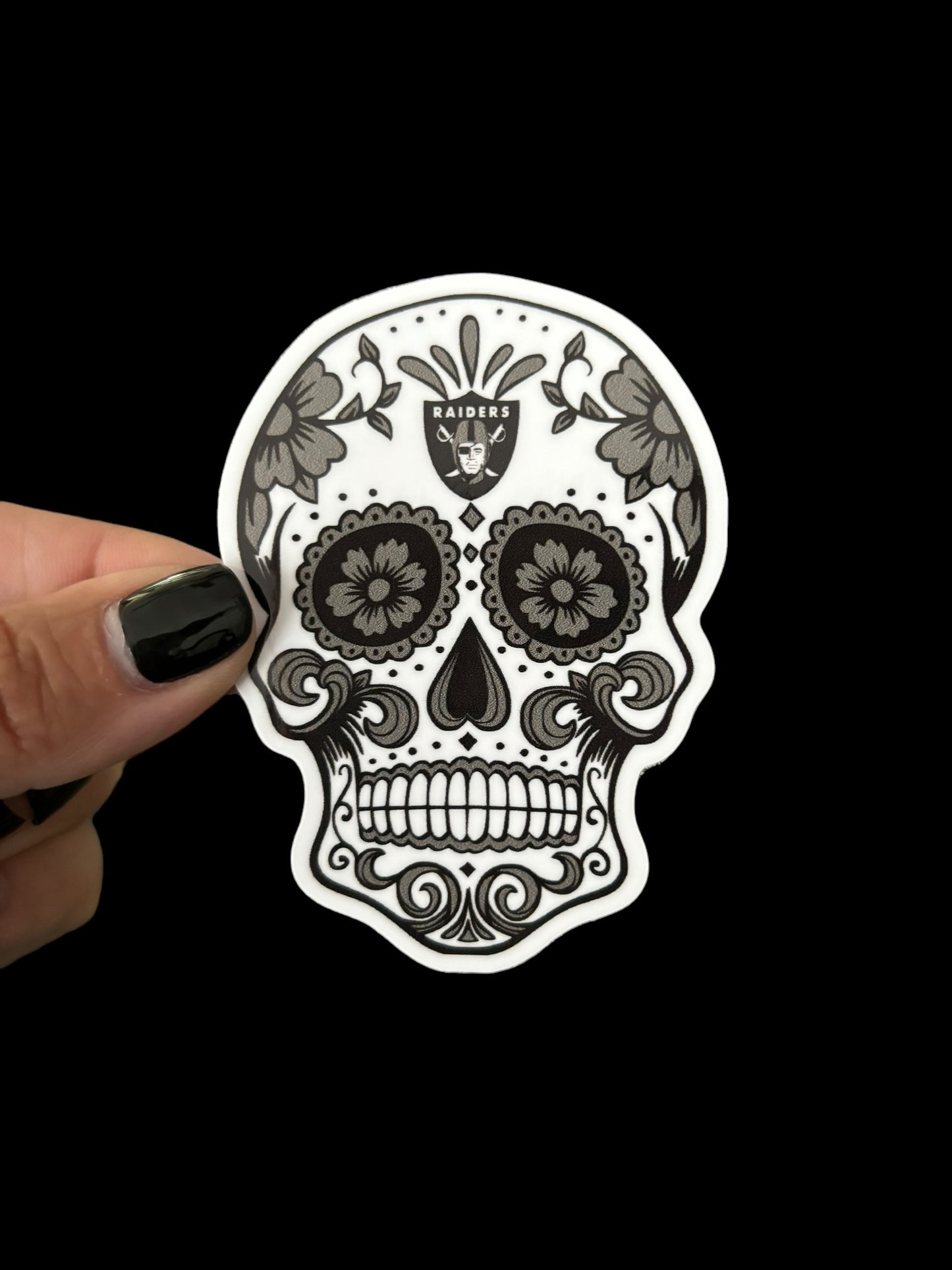 Raiders Skull Sticker